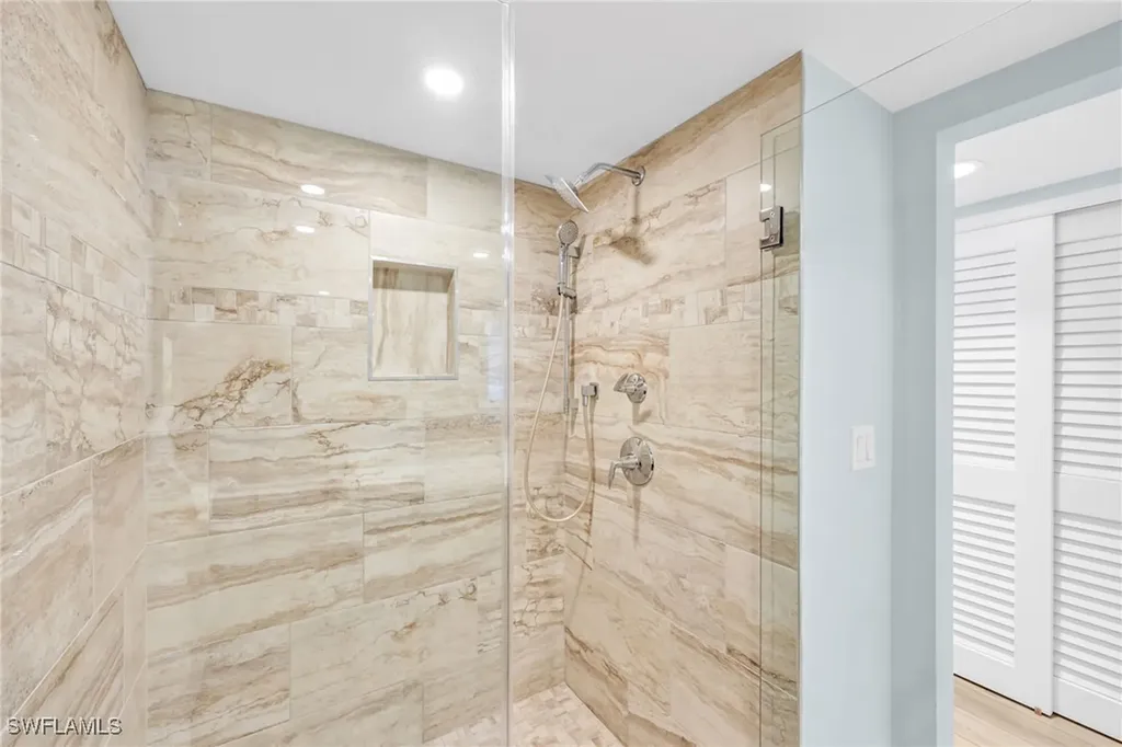 9653 Gulf Shore Drive Naples FL 34108