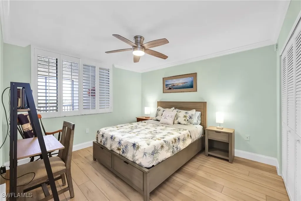 9653 Gulf Shore Drive Naples FL 34108