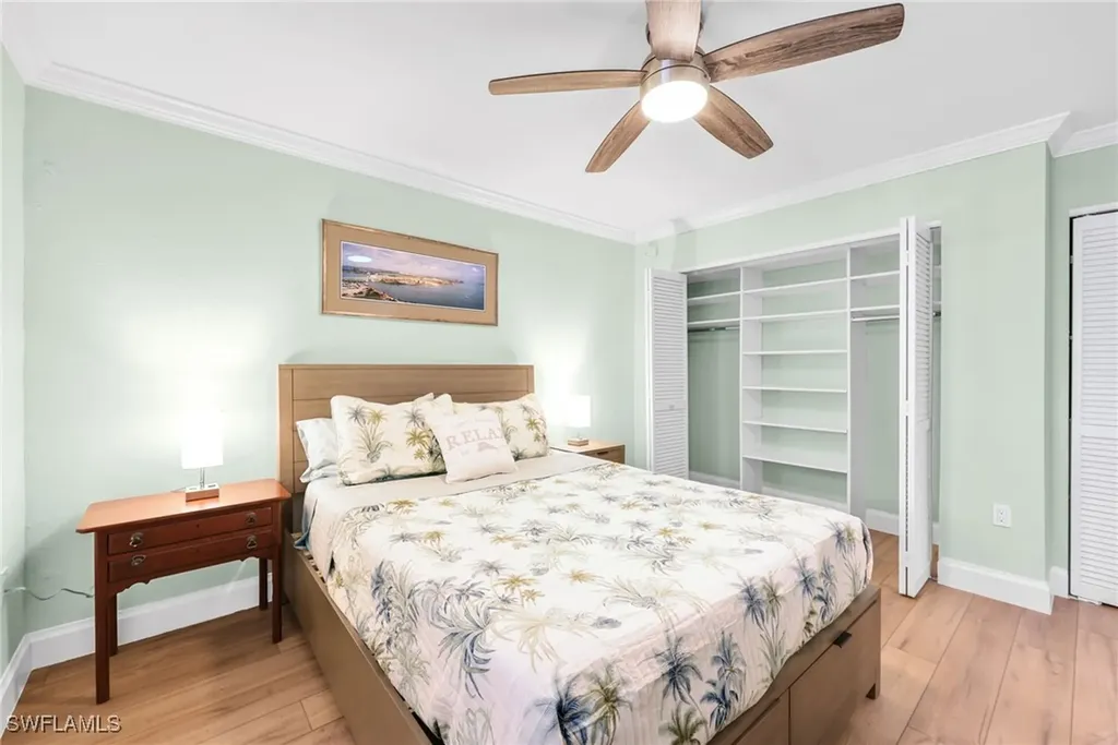 9653 Gulf Shore Drive Naples FL 34108