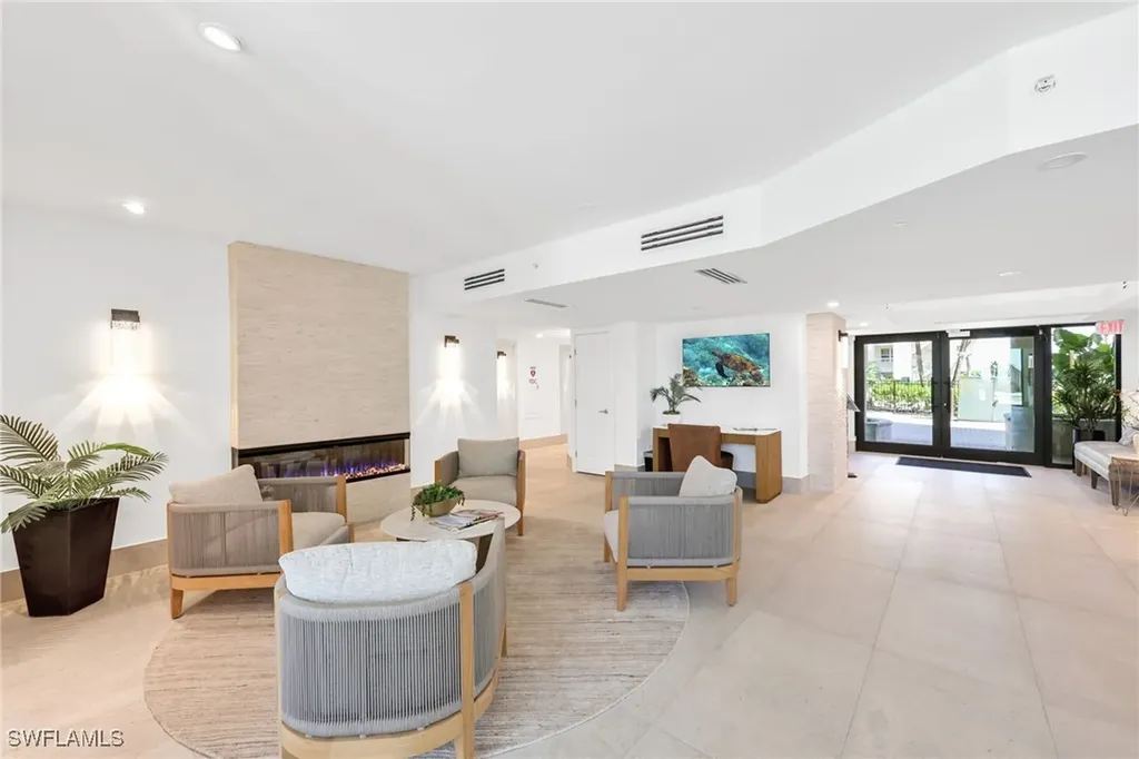 9653 Gulf Shore Drive Naples FL 34108
