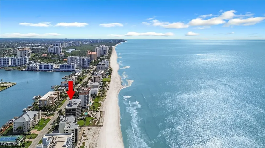 9653 Gulf Shore Drive Naples FL 34108