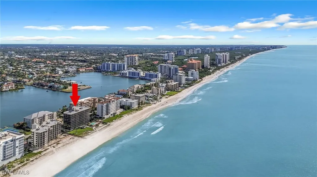 9653 Gulf Shore Drive Naples FL 34108