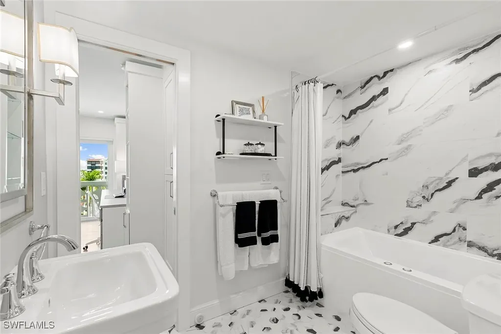 3401 Gulf Shore Boulevard N Naples FL 34103