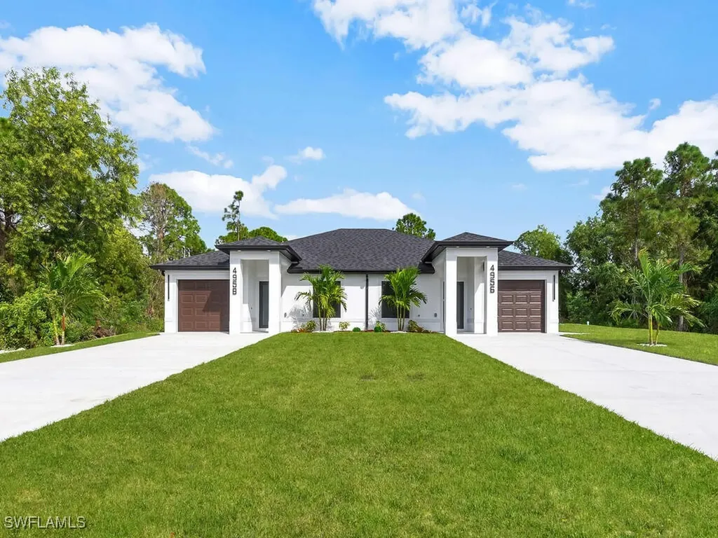 4956/4958 Leonard Boulevard S Lehigh Acres FL 33973