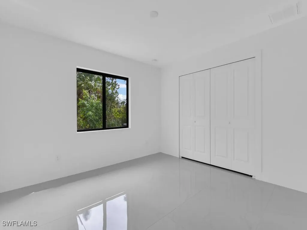 4956/4958 Leonard Boulevard S Lehigh Acres FL 33973