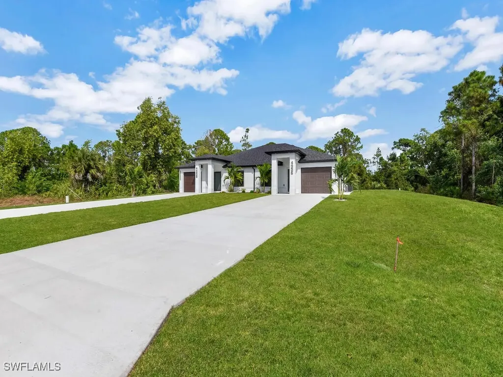 4956/4958 Leonard Boulevard S Lehigh Acres FL 33973
