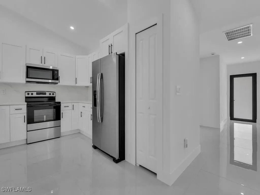 4956/4958 Leonard Boulevard S Lehigh Acres FL 33973