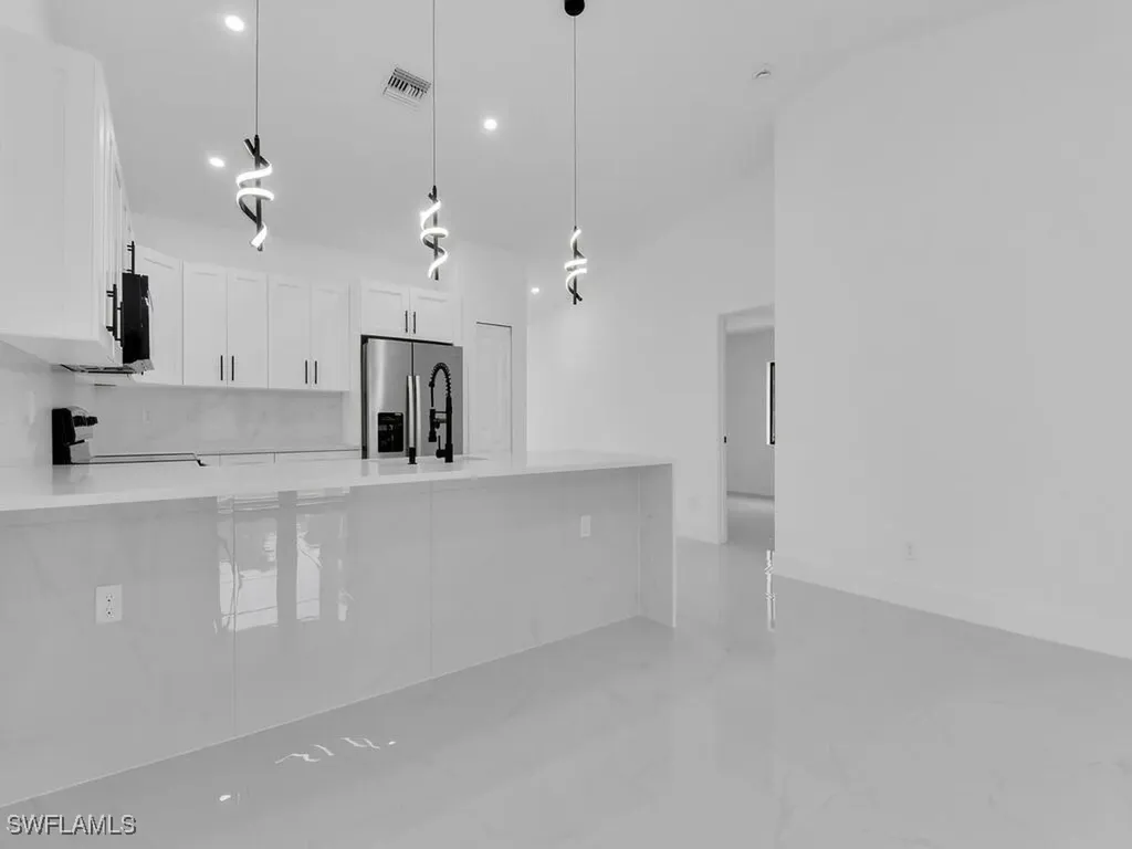 4956/4958 Leonard Boulevard S Lehigh Acres FL 33973