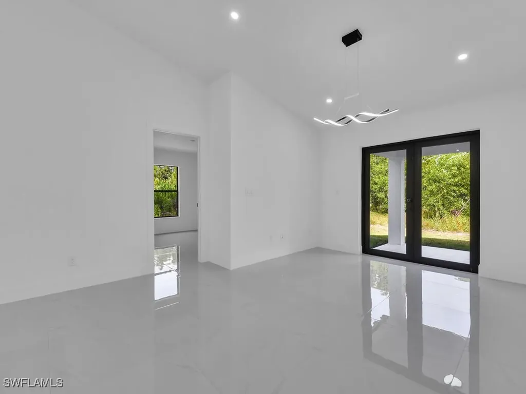 4956/4958 Leonard Boulevard S Lehigh Acres FL 33973