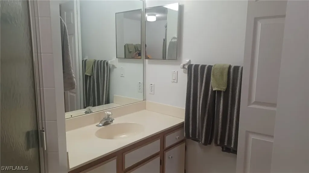 716 Landover Circle Naples FL 34104