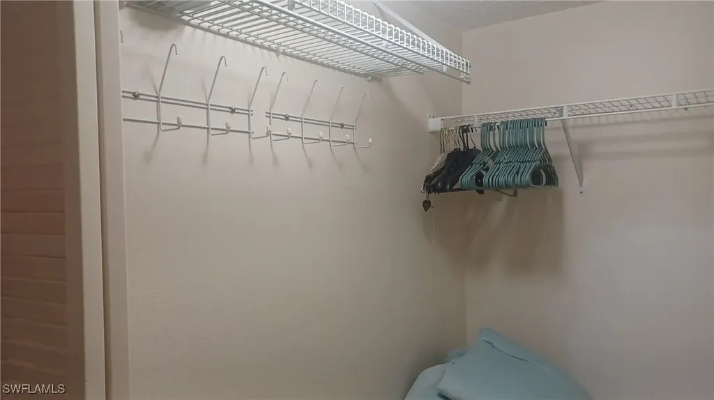 716 Landover Circle Naples FL 34104