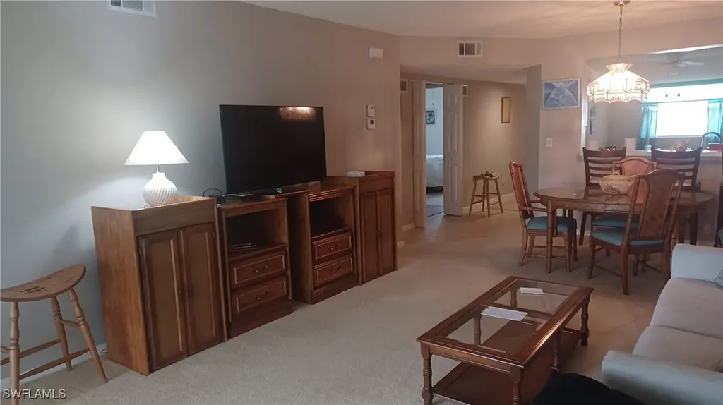 716 Landover Circle Naples FL 34104