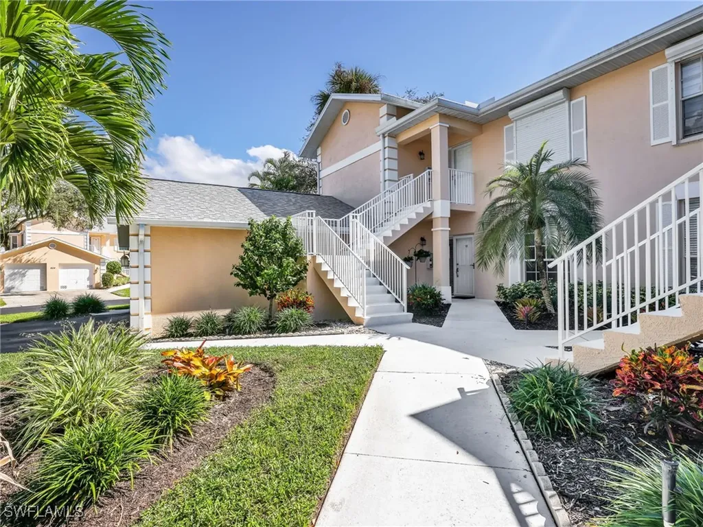 651 Wiggins Lake Drive Naples FL 34110