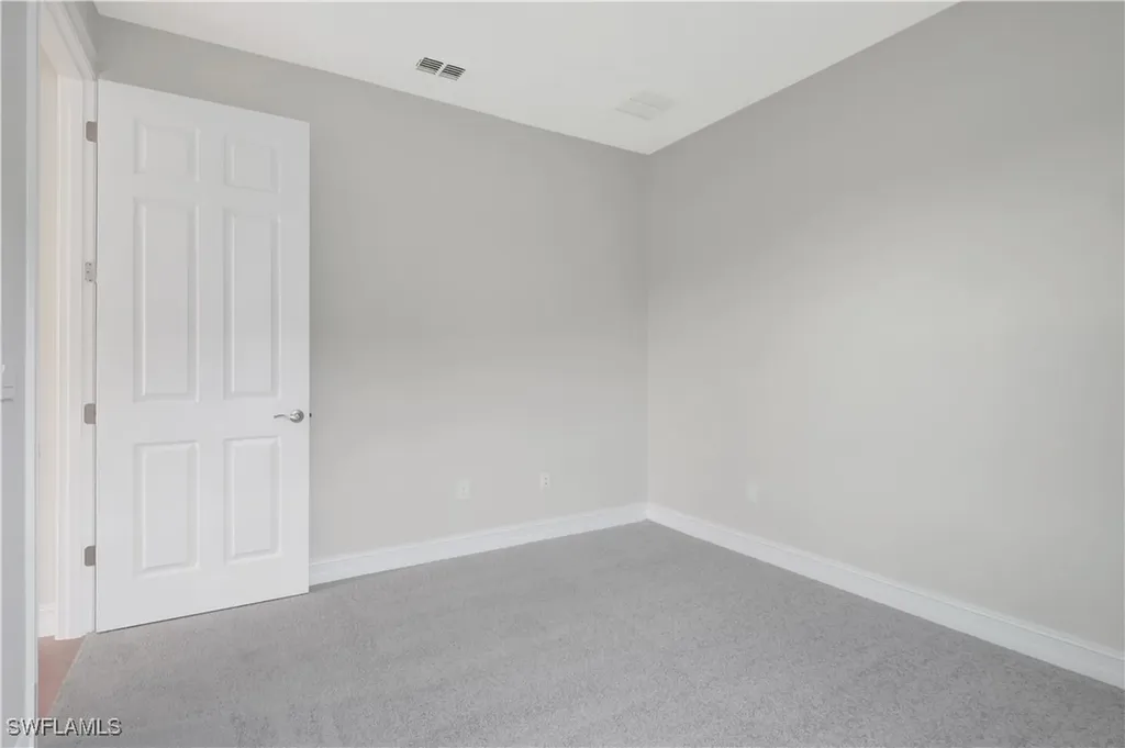 335 Tamarindo Lane Naples FL 34114