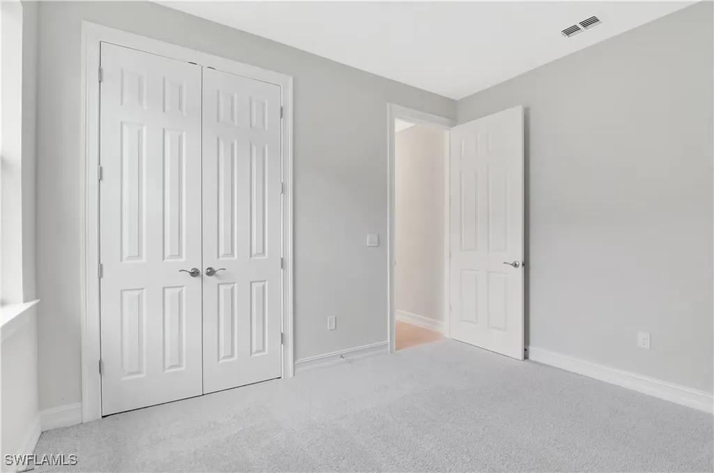 335 Tamarindo Lane Naples FL 34114