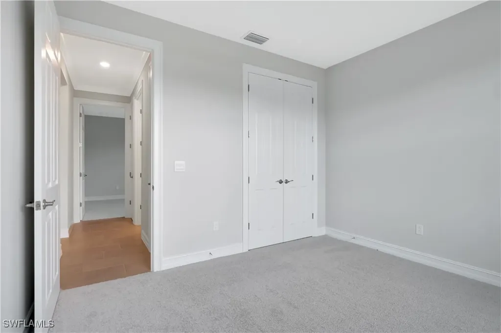335 Tamarindo Lane Naples FL 34114