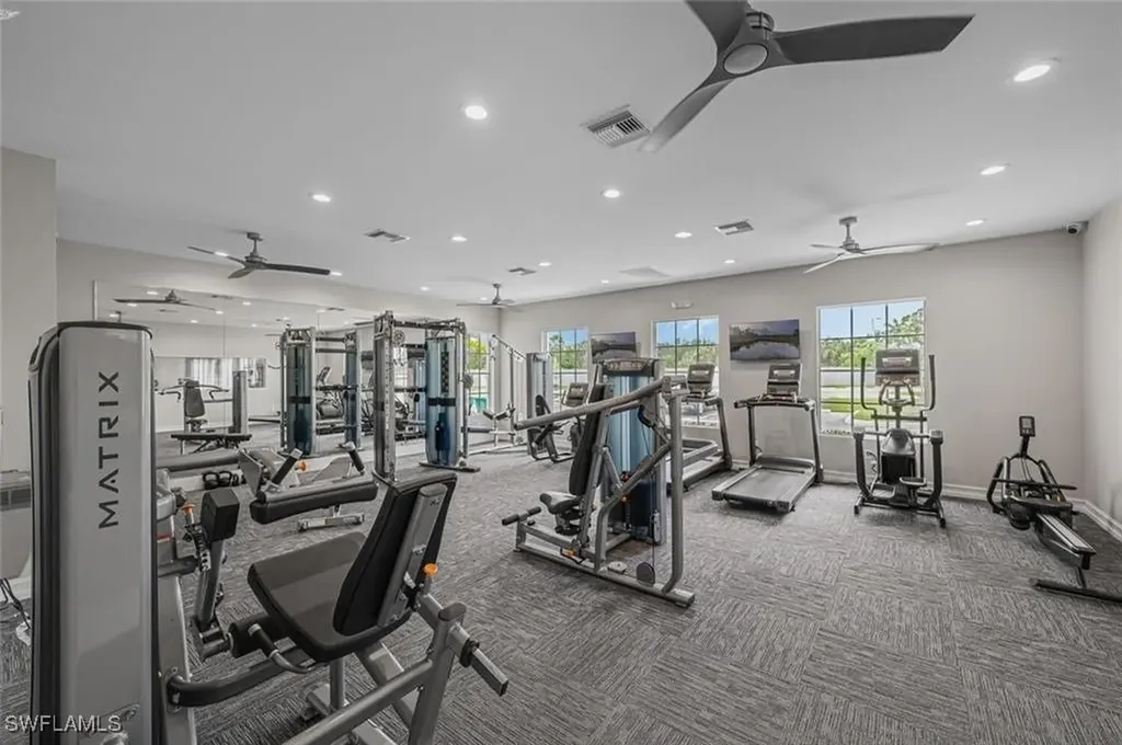 335 Tamarindo Lane Naples FL 34114