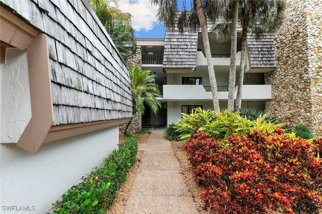 112 Wilderness Drive Naples FL 34105