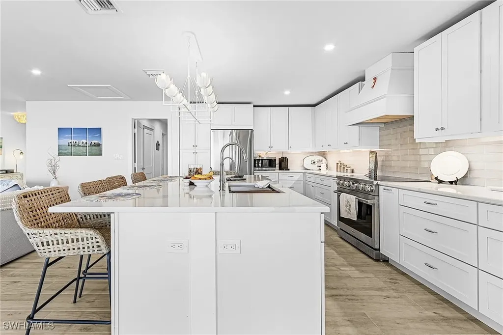 121 Jamaica Drive Naples FL 34113