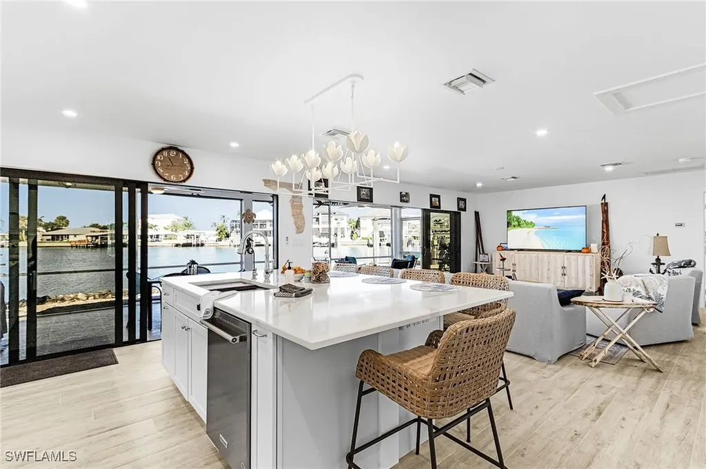 121 Jamaica Drive Naples FL 34113