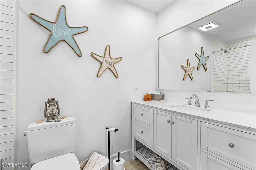 121 Jamaica Drive Naples FL 34113
