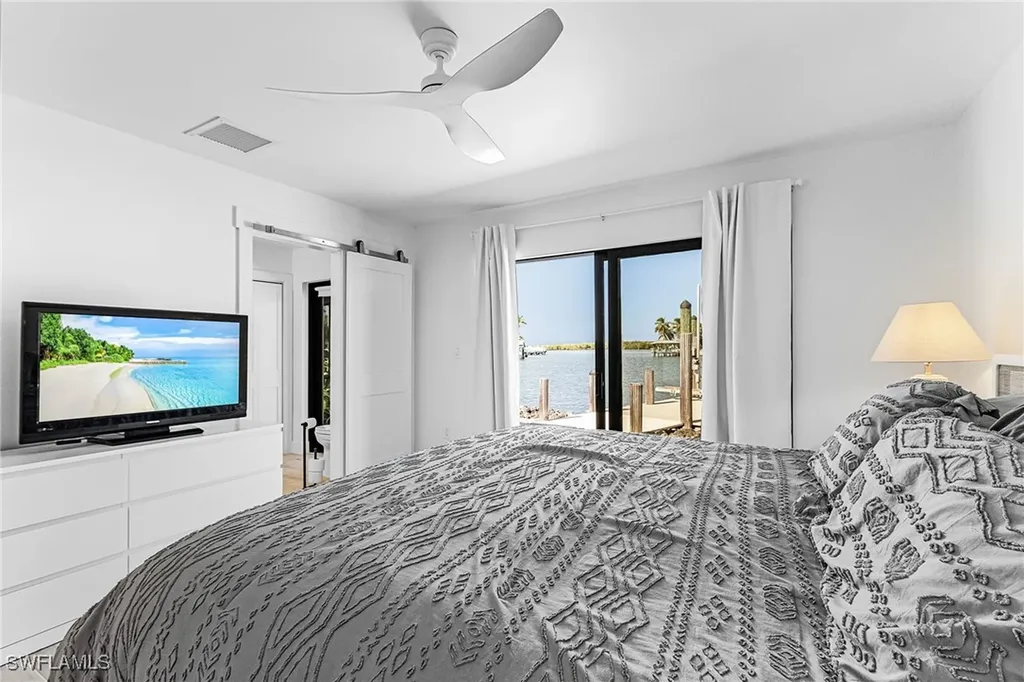 121 Jamaica Drive Naples FL 34113