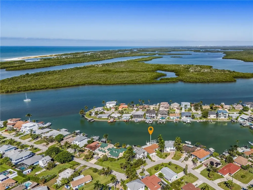 121 Jamaica Drive Naples FL 34113