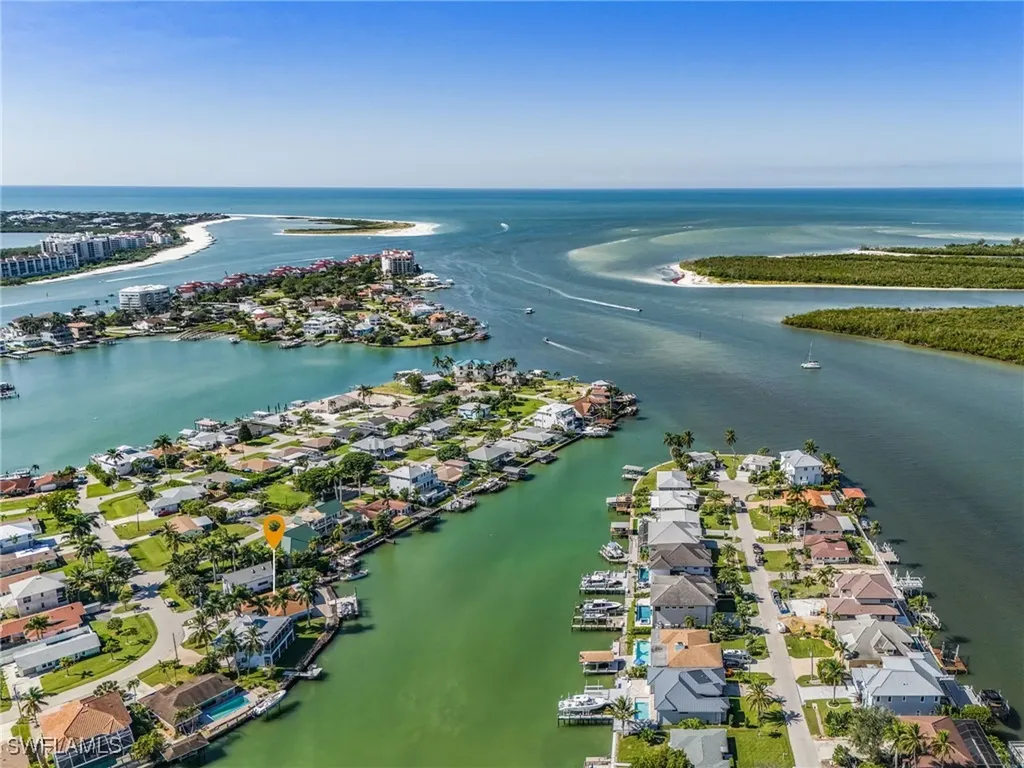 121 Jamaica Drive Naples FL 34113