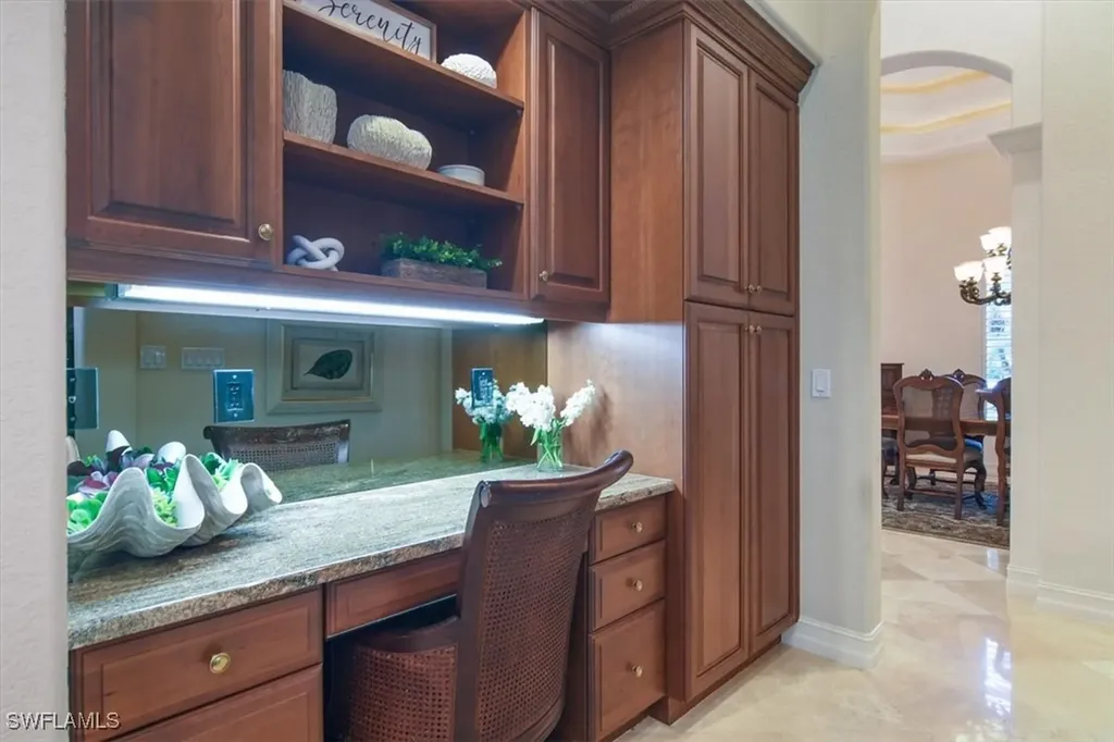 396 Edgemere Way E Naples FL 34105