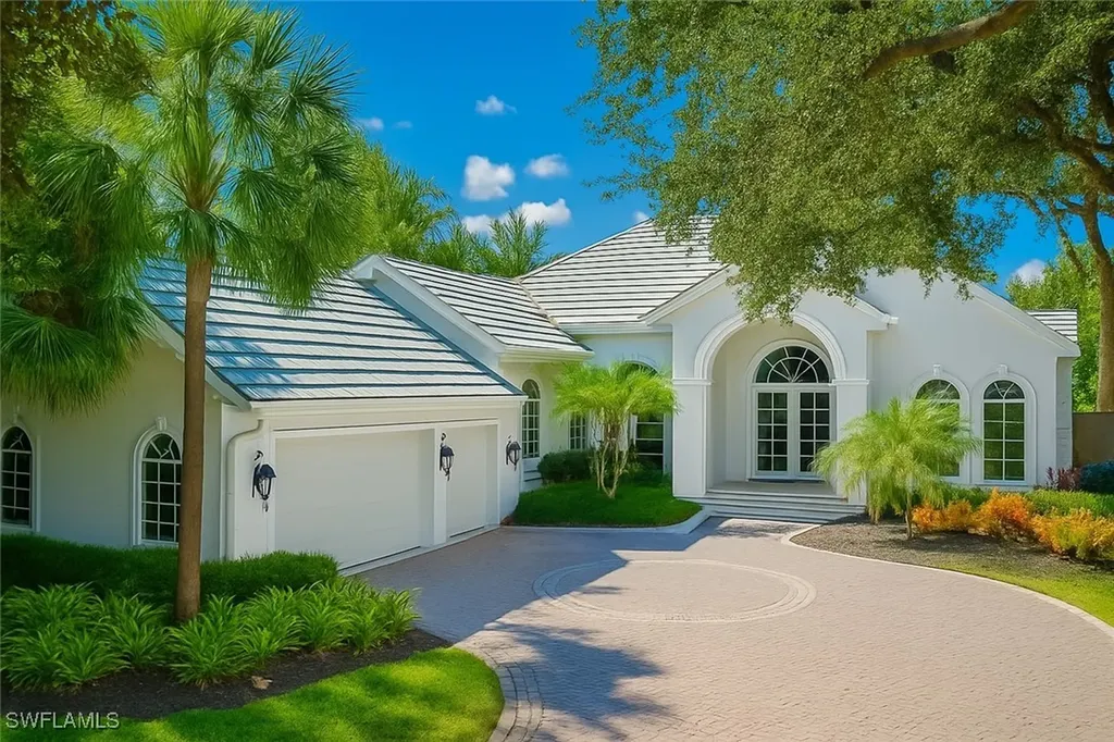 396 Edgemere Way E Naples FL 34105