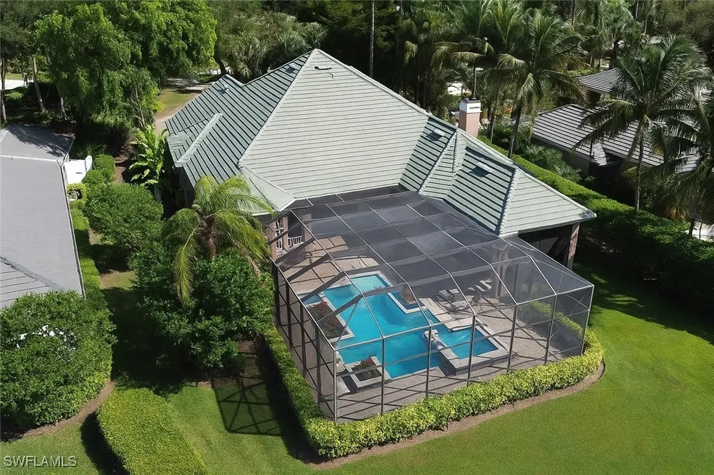 396 Edgemere Way E Naples FL 34105