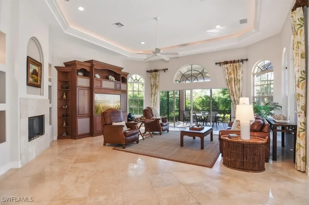 396 Edgemere Way E Naples FL 34105