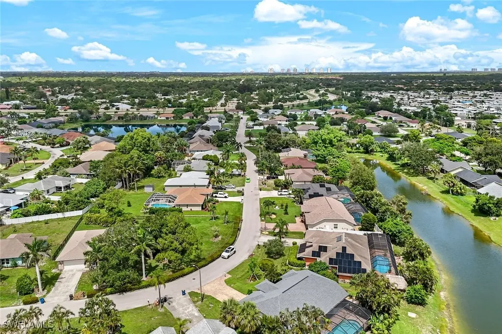 11641 Red Hibiscus Drive Bonita Springs FL 34135