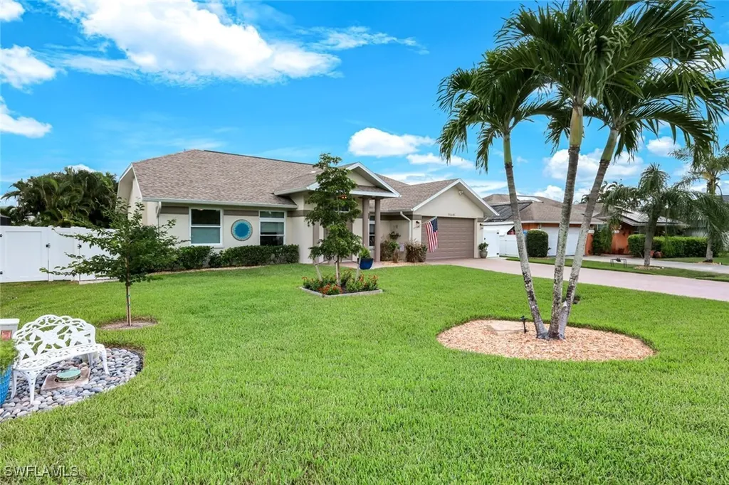 11641 Red Hibiscus Drive Bonita Springs FL 34135