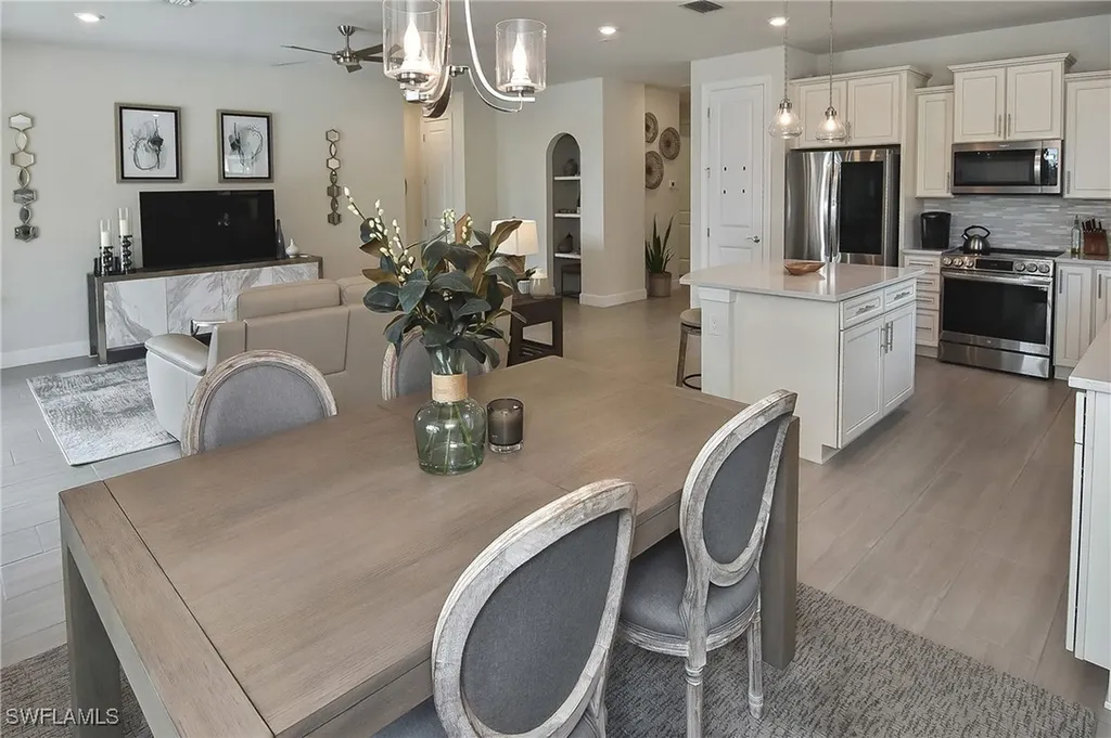 19375 Elston Way Estero FL 33928