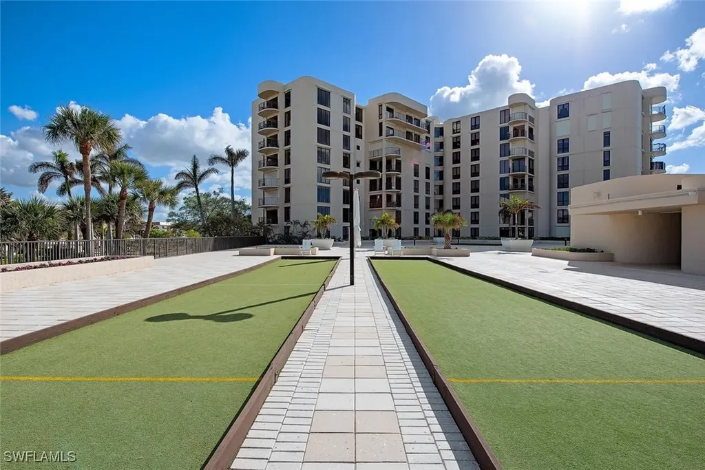 3115 Gulf Shore Boulevard N Naples FL 34103