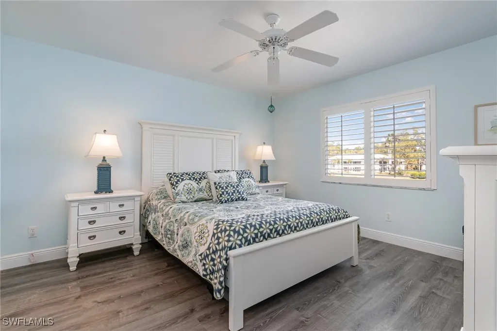 484 Belina Drive Naples FL 34104