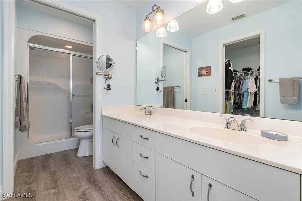 484 Belina Drive Naples FL 34104