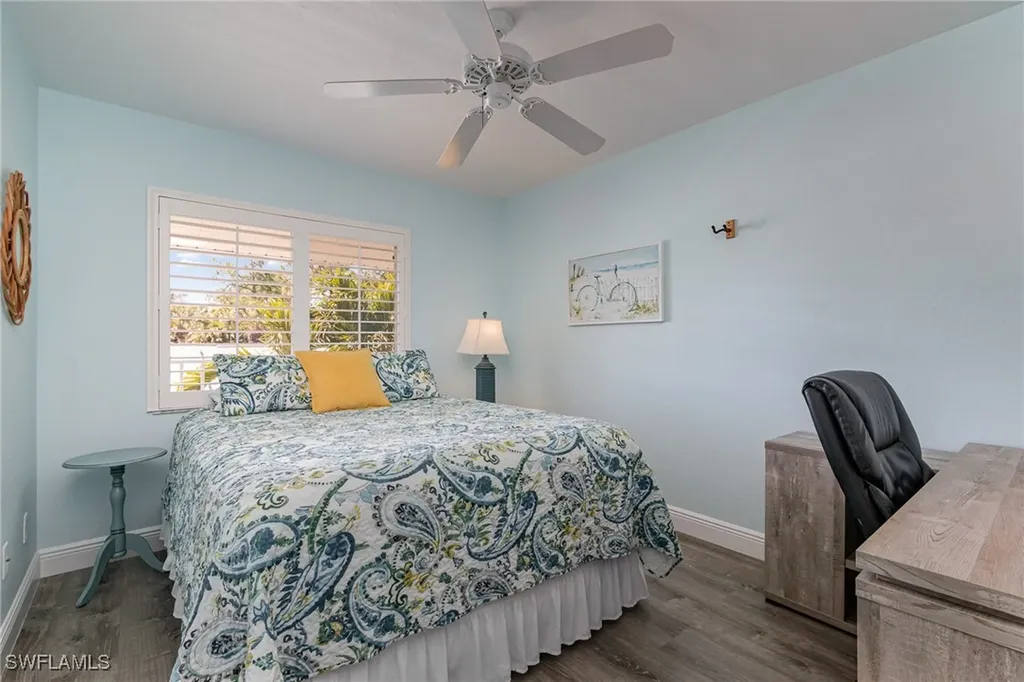 484 Belina Drive Naples FL 34104