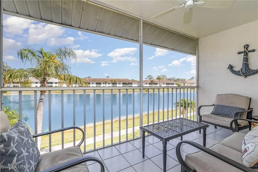 484 Belina Drive Naples FL 34104