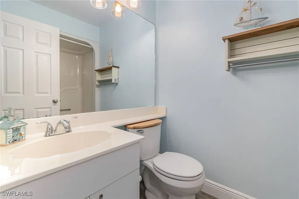 484 Belina Drive Naples FL 34104