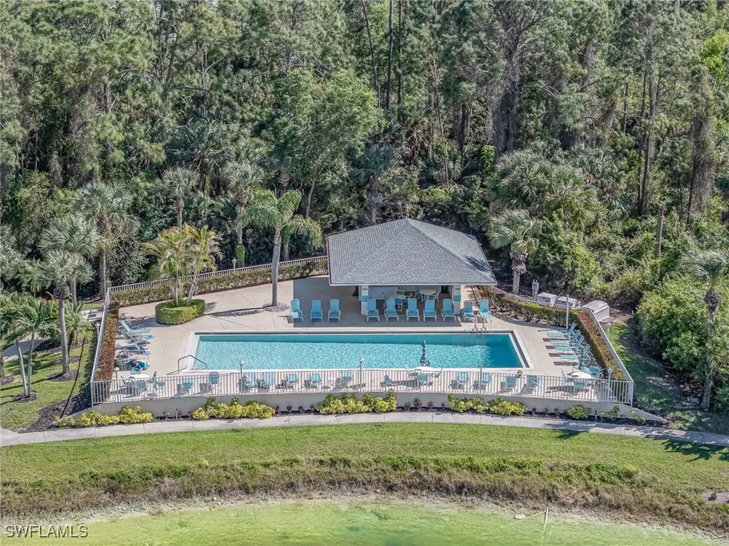 484 Belina Drive Naples FL 34104