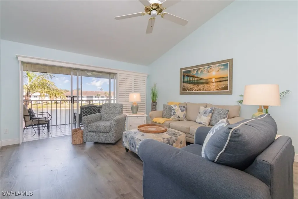 484 Belina Drive Naples FL 34104