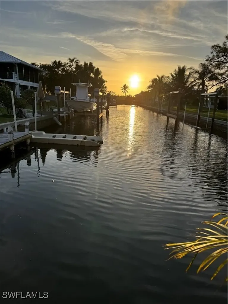 4728 Jackfish Street Bonita Springs FL 34134