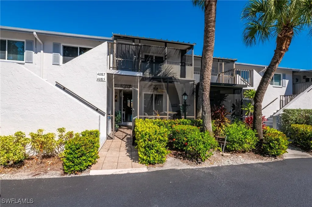 4085 Northlight Drive Naples FL 34112