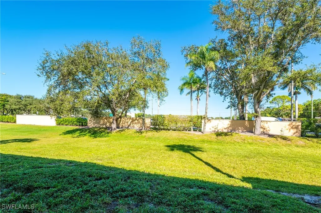 4085 Northlight Drive Naples FL 34112