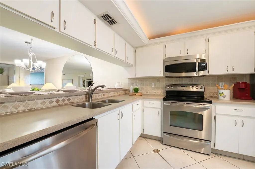 4085 Northlight Drive Naples FL 34112