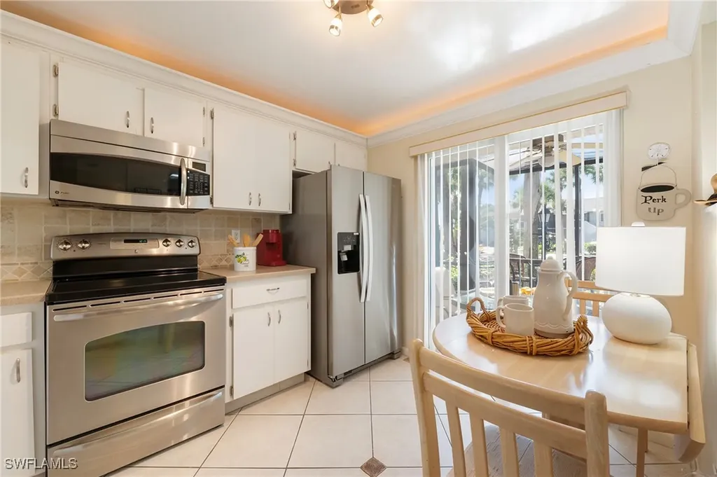 4085 Northlight Drive Naples FL 34112