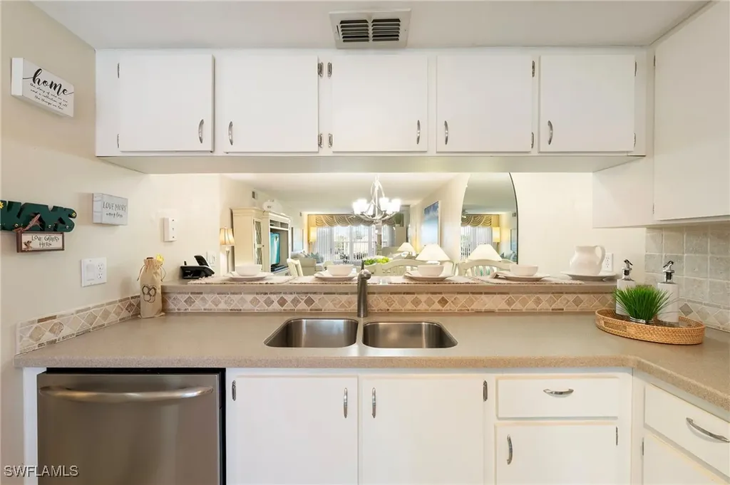 4085 Northlight Drive Naples FL 34112