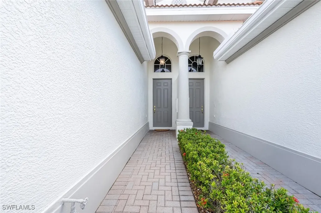 6850 Sterling Greens Drive Naples FL 34104